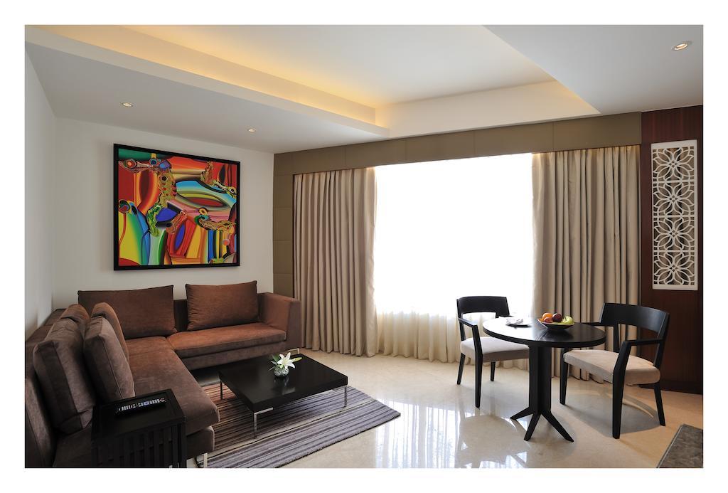 The Anya Hotel-Golf Course Road Gurgaon Exterior foto